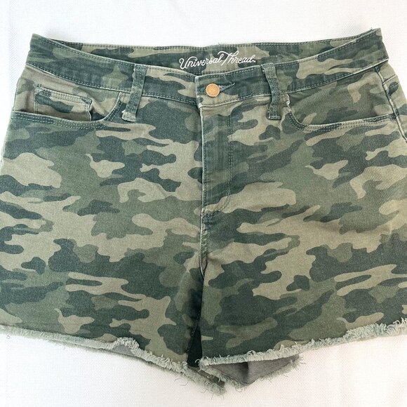 Universal Thread Pants - Universal Thread High Rise Midi Frayed Shorts Green Camo Print Women's 12